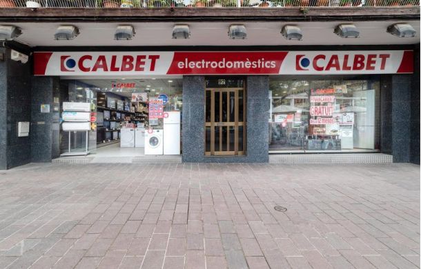 WOW-CALBET-FACHADA-768x513