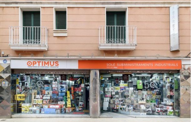 WOW-FERRETERIA-SOLE-768x513